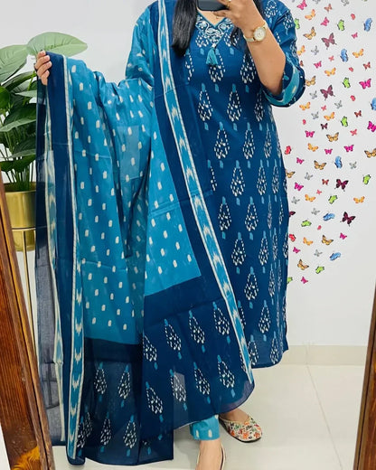 Ikkat Print With Kurti Pant & Dupatta Set For Women( Blue )